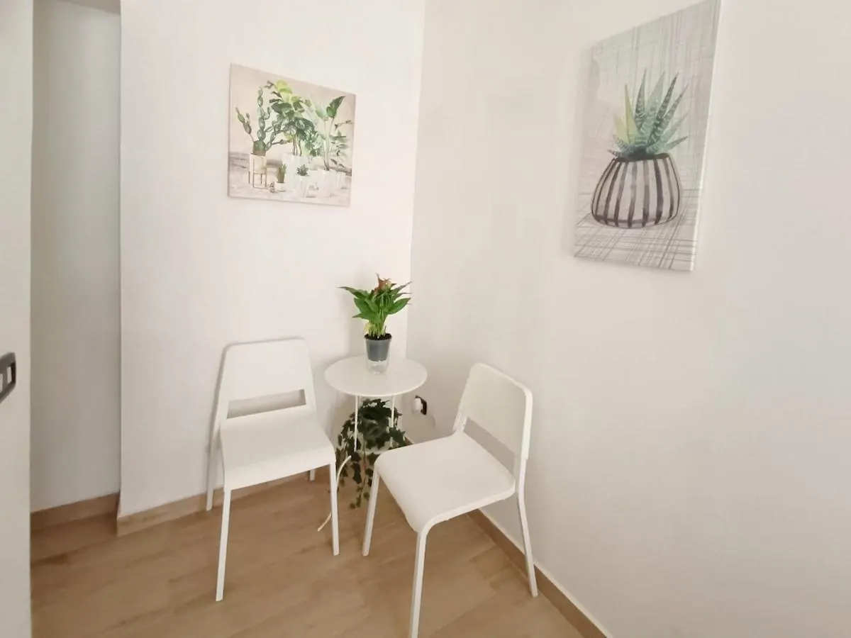 Simonetta'S Apt 시라쿠사 0*,  이탈리아